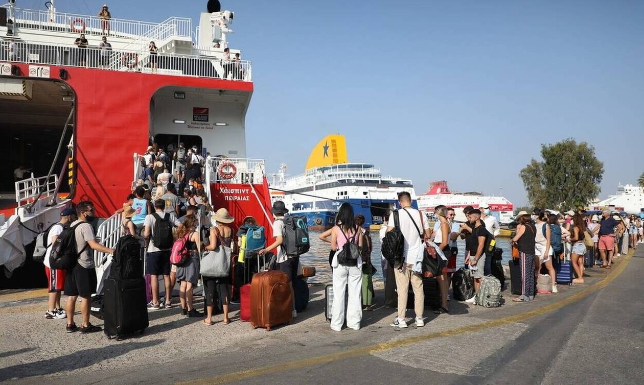 Coastal ferries: Vacations banned for many